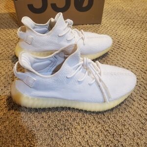 Yeezy Boost 350 V2 Triple White / Cream